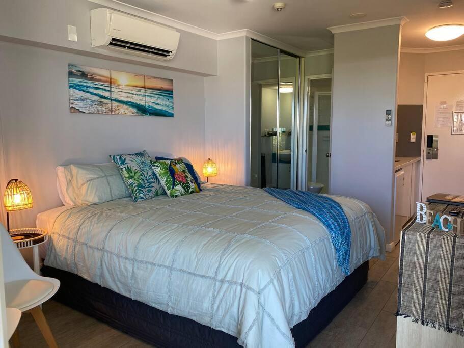 Alex Heads Beachfront Resort King Bed Studio Room Александра-Хедленд Экстерьер фото